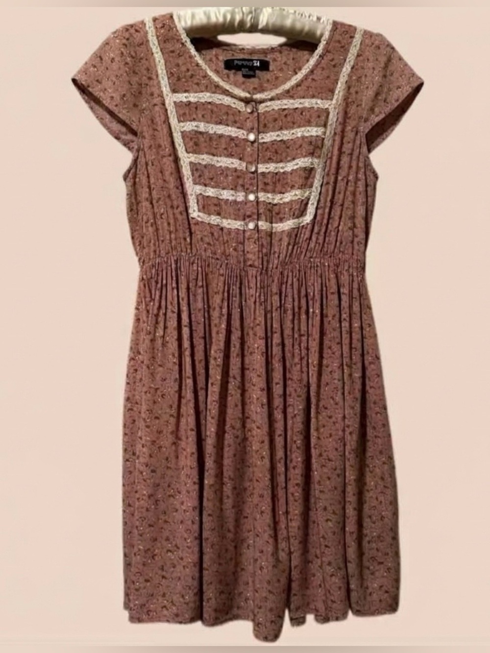 Forever 21 Floral Lace-Trim Dress